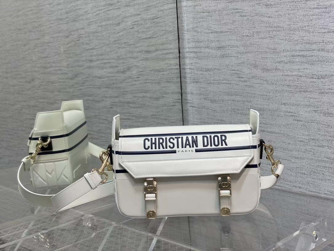 Dior Messenger Bag in White - Image 3