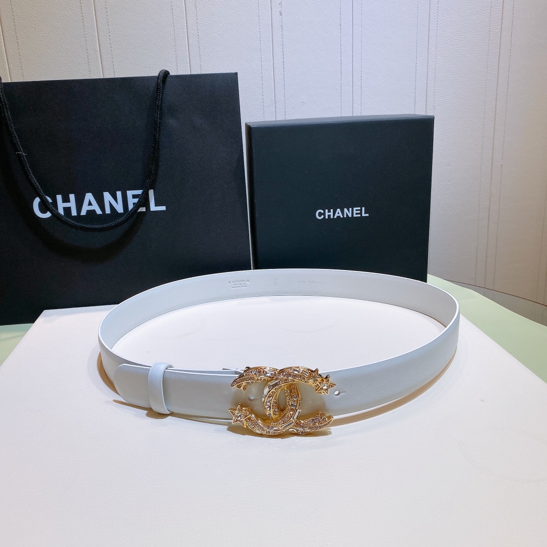 db9bf2_2e0792ec63d443309e8ac72bd7568c65mv2.jpg Chanel CC Buckle Leather Belt - Image 1