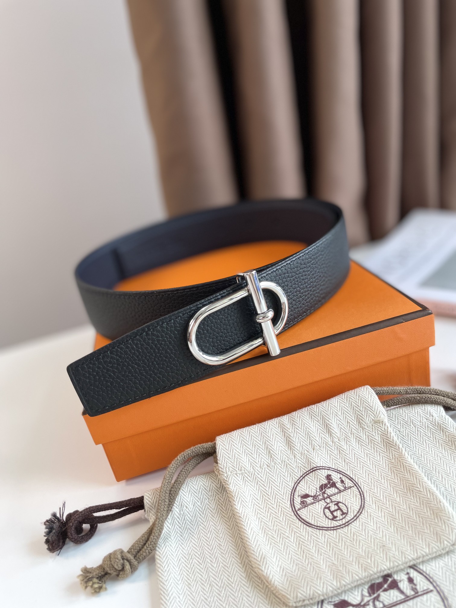 db9bf2_2ea2faf94bd04c95b1314e949d2db2cfmv2.jpg Hermes Shoes - Image 1