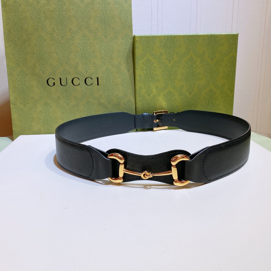 db9bf2_2eb1a185d8484b0bb60efff5cb313bf1mv2.jpg Gucci Leather Belt - Image 1