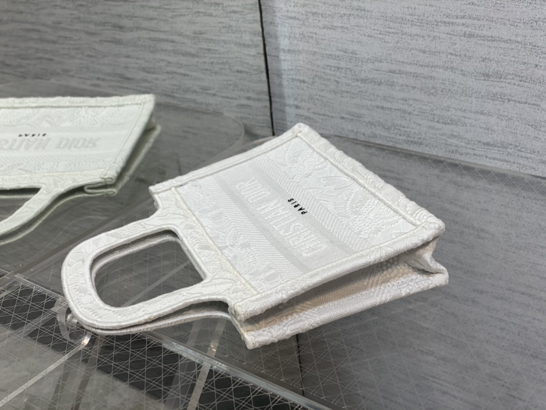 Dior Mini Tote Bag in White - Image 7