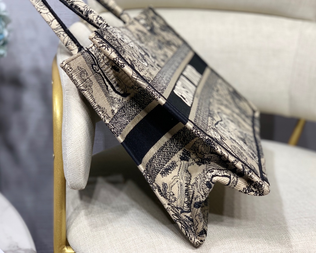 Dior Small Book Tote Bag in Black&White Tiger Embroidery - Image 6