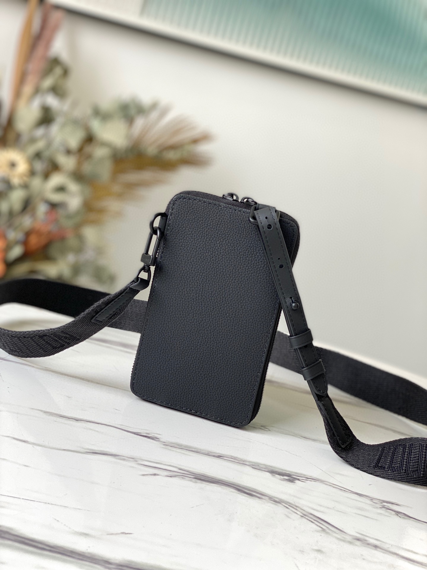 Louis Vuitton Aerogram Phone Case - Image 3