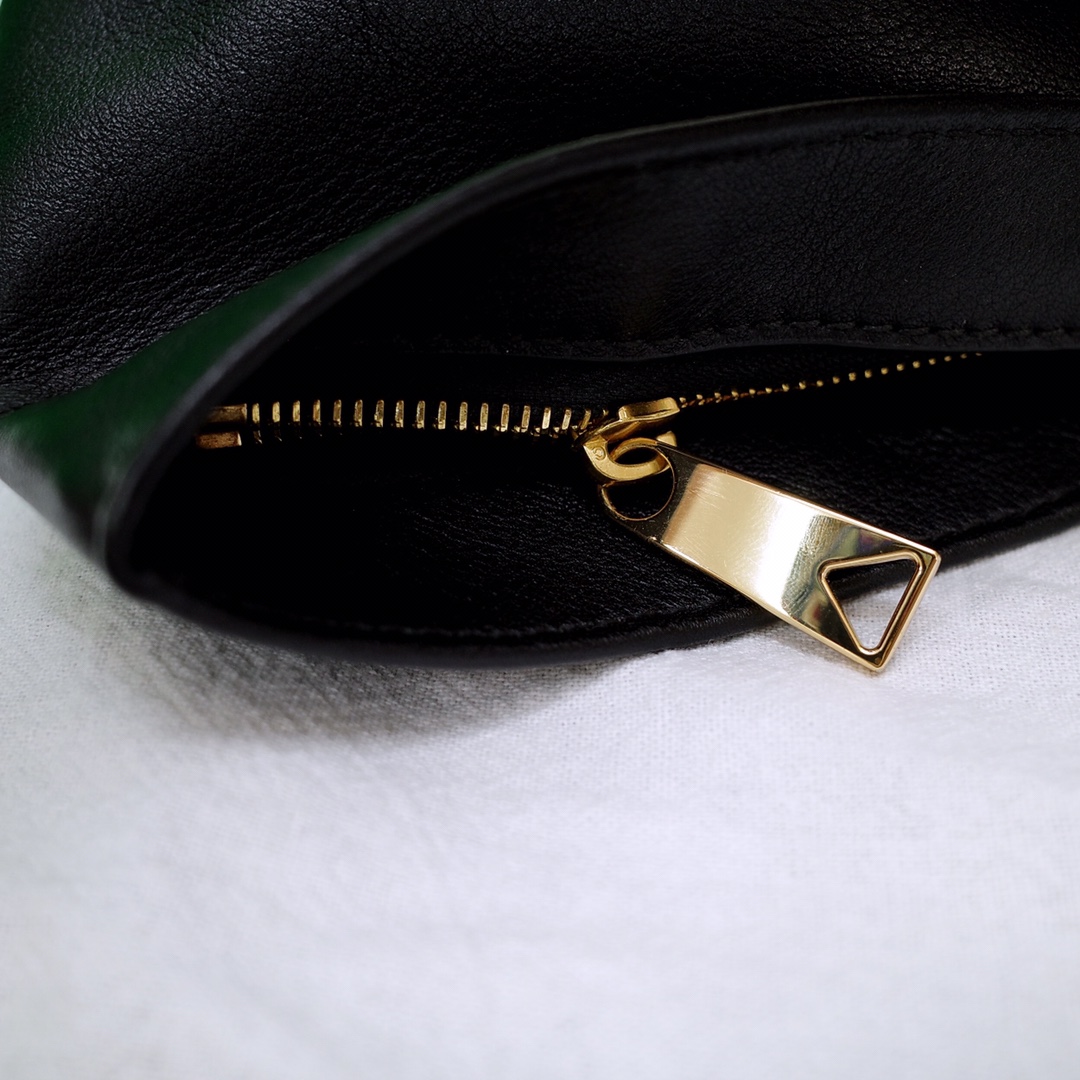 Bottega Veneta Bag - Image 7