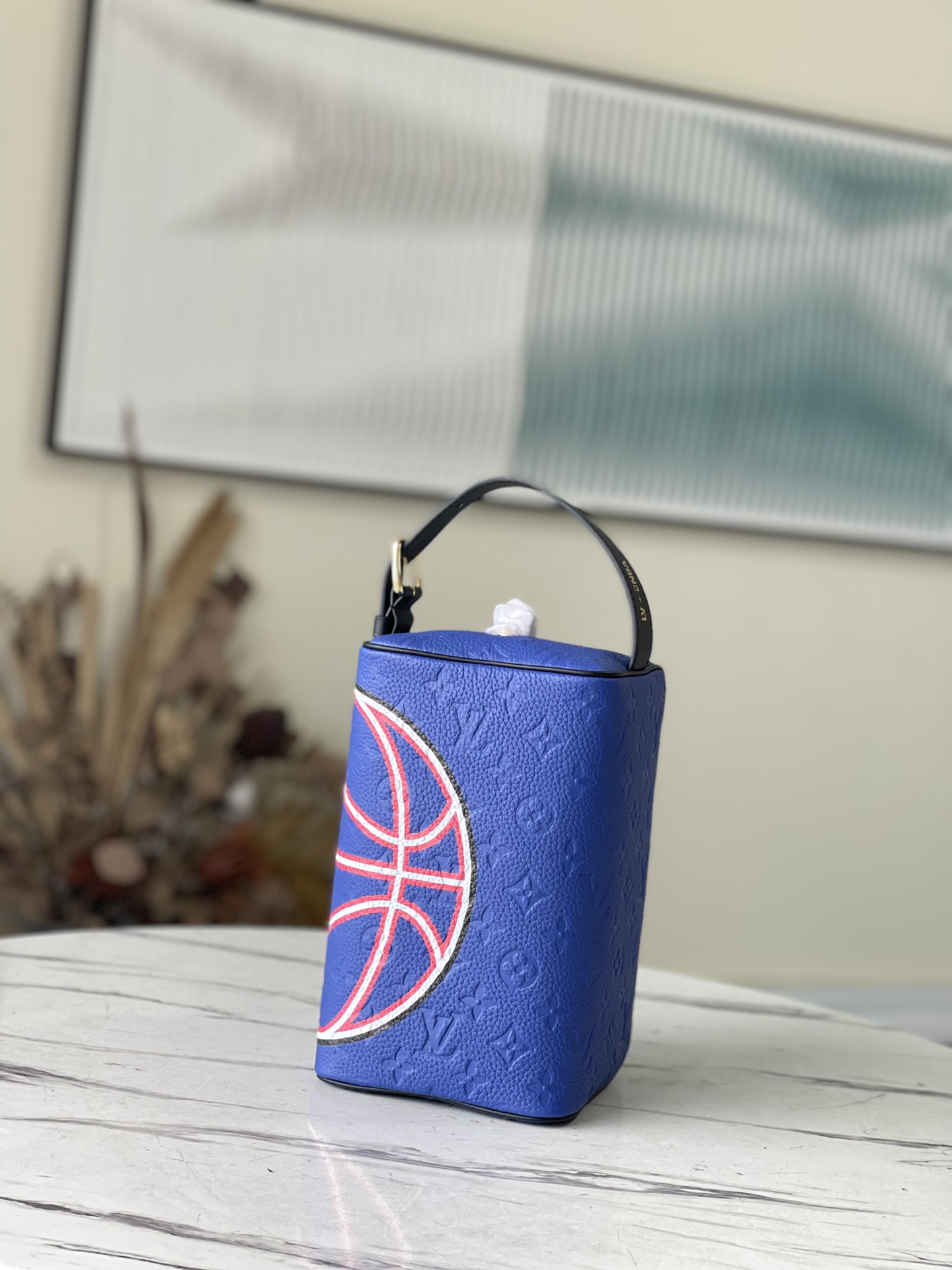 Louis Vuitton Dopp Kit Vanity Bag in Blue - Image 4