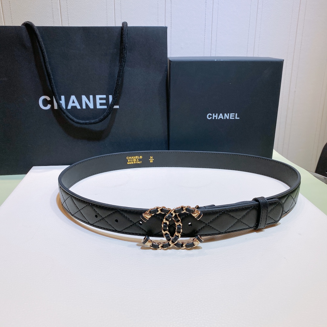 db9bf2_34cf8ef511904dc5a11c8cd2f1bb5433mv2.jpg Chanel CC Chain Buckle Leather Belt - Image 1