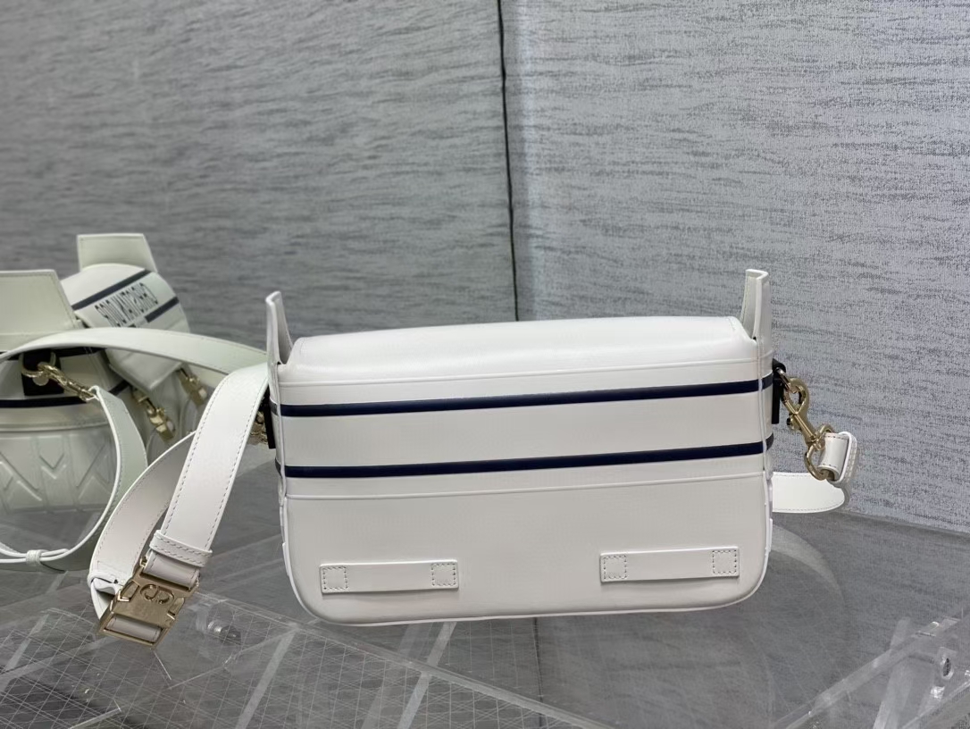 Dior Messenger Bag in White - Image 4