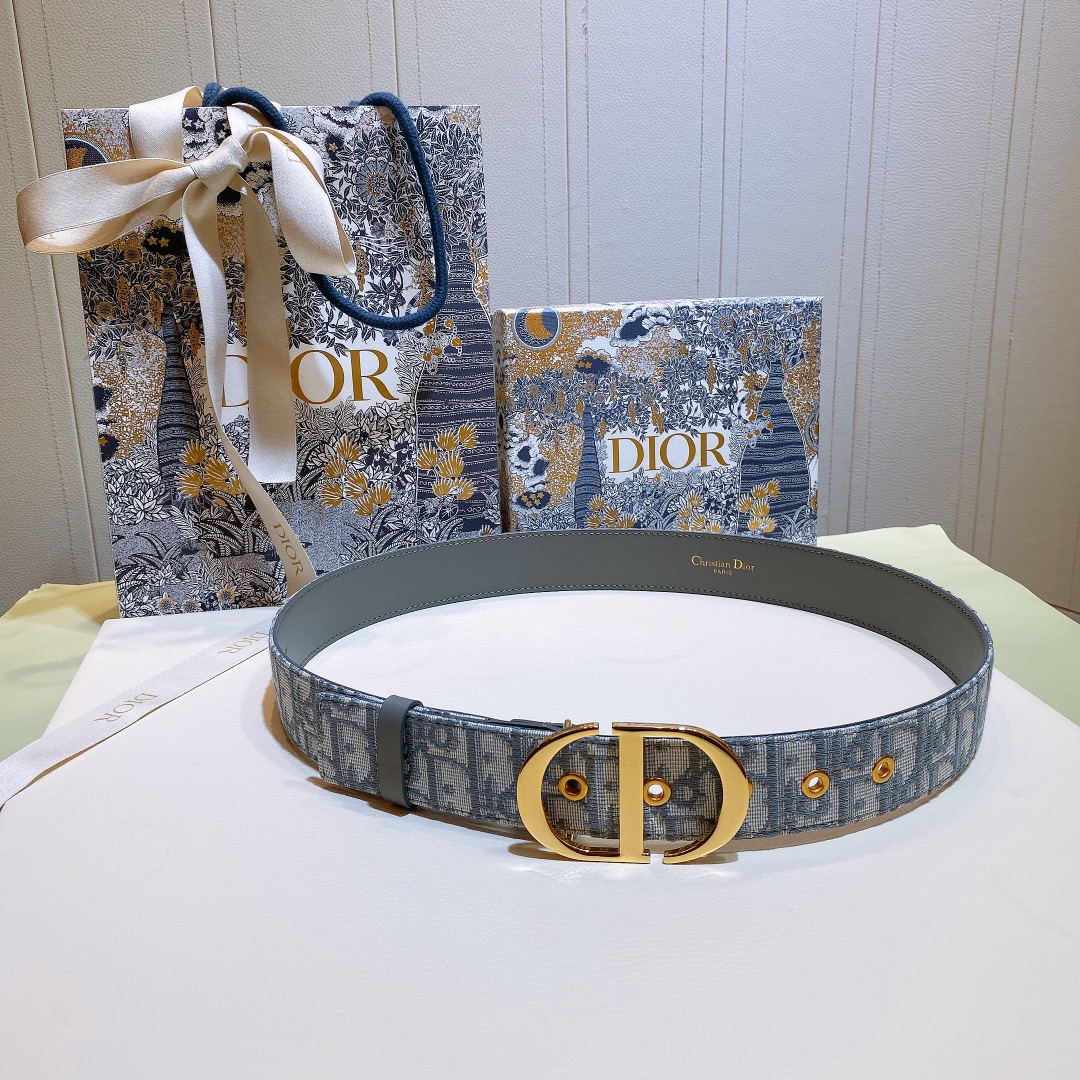 db9bf2_383b4c11ee024ca1b0a4a03d8ba60b7cmv2.jpg Dior Carved Flower Belt - Image 1