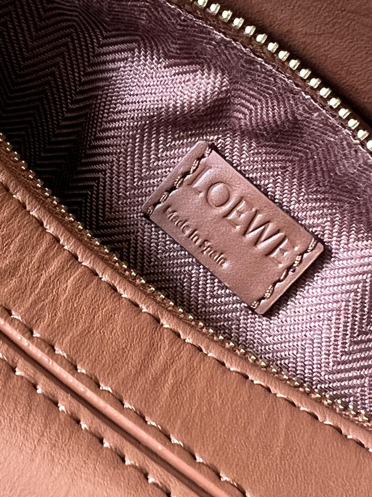 Loewe Puzzle Bag in Orange Satin Calfskin - Image 10