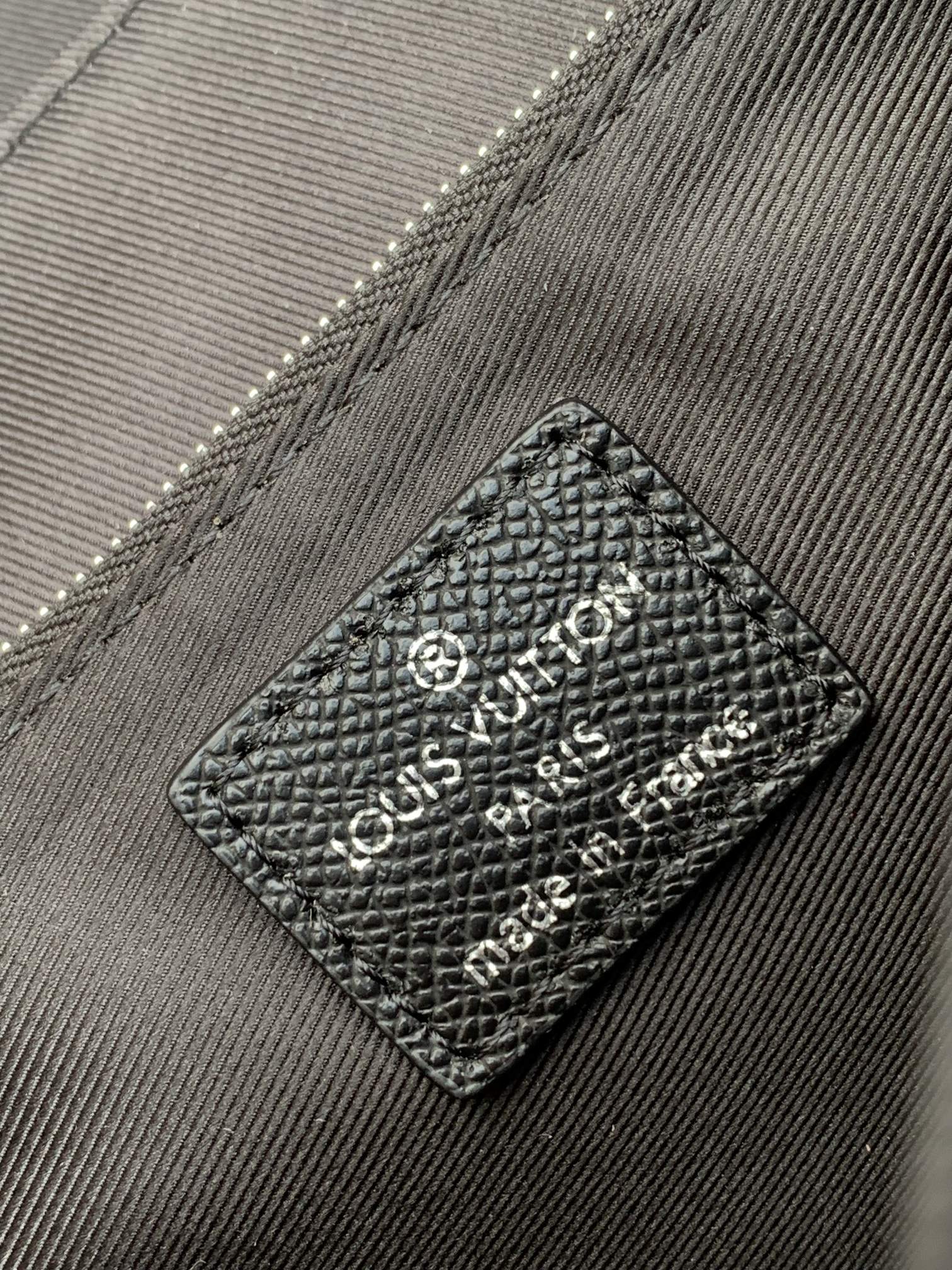 Louis Vuitton New Flap Messenger Bag - Image 9