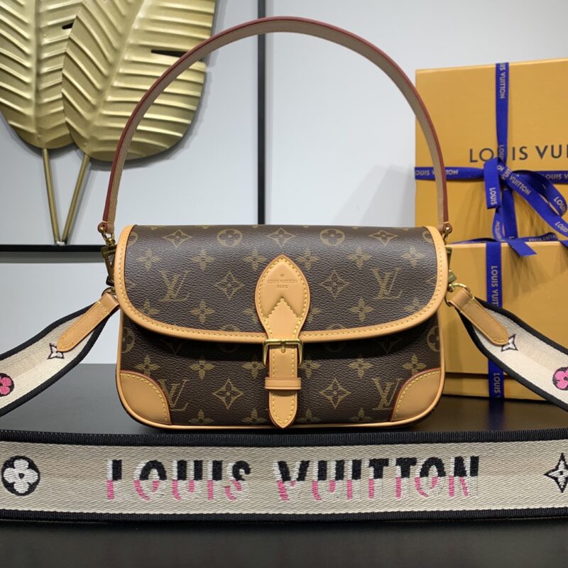 Louis Vuitton Diane Handbag in Monogram Canvas
