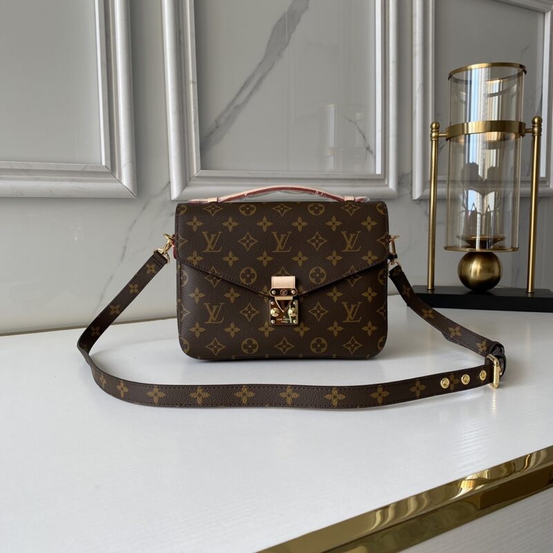 Louis Vuitton Presbyopic Pochette Metis Handbag