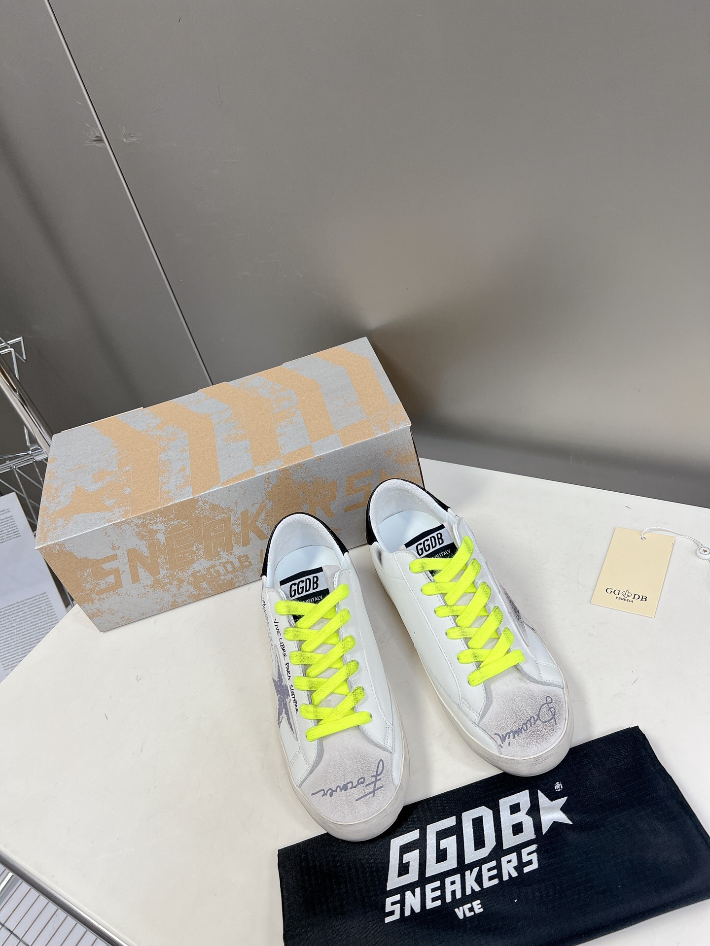 db9bf2_3e87628543a94f568565f041e456a712mv2.jpg Golden Goose Shoes - Image 1