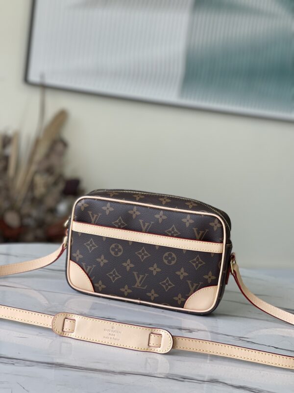 Louis Vuitton Small Messenger Bag in Monogram Canvas