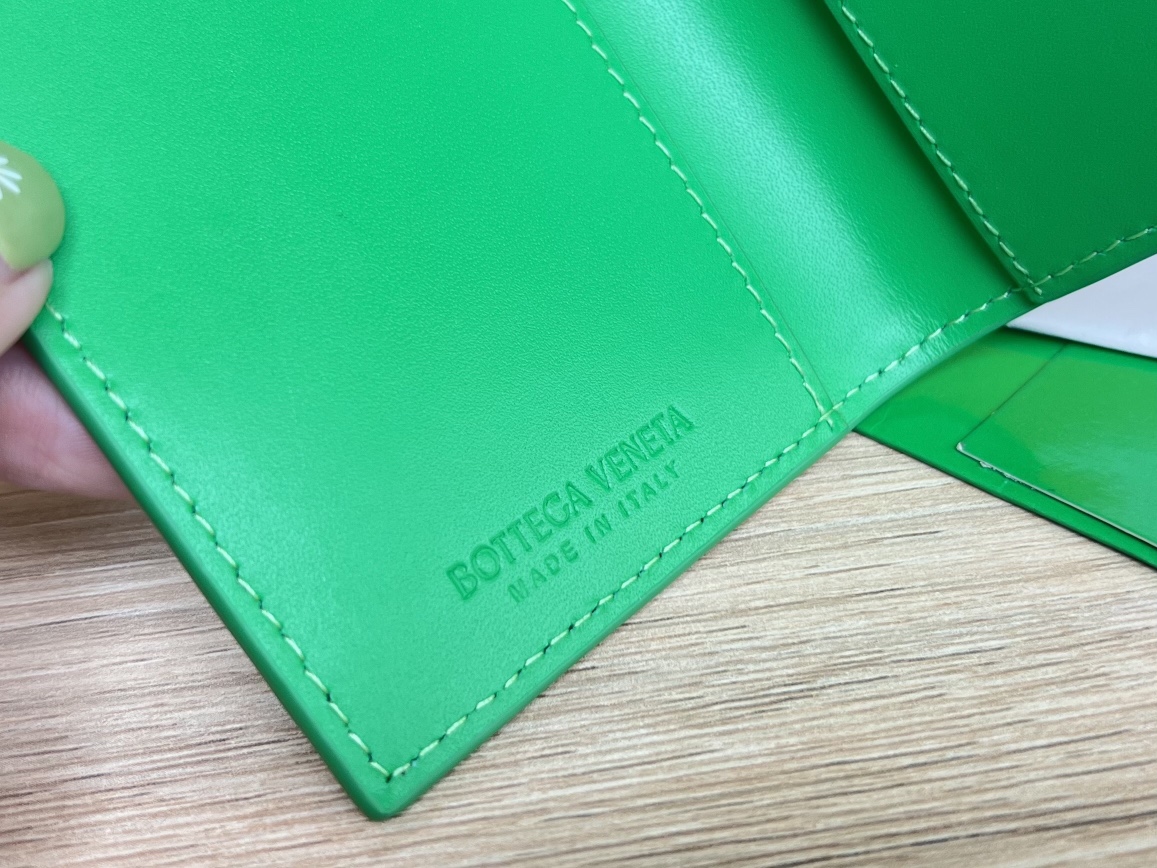 Bottega Veneta Bag - Image 9