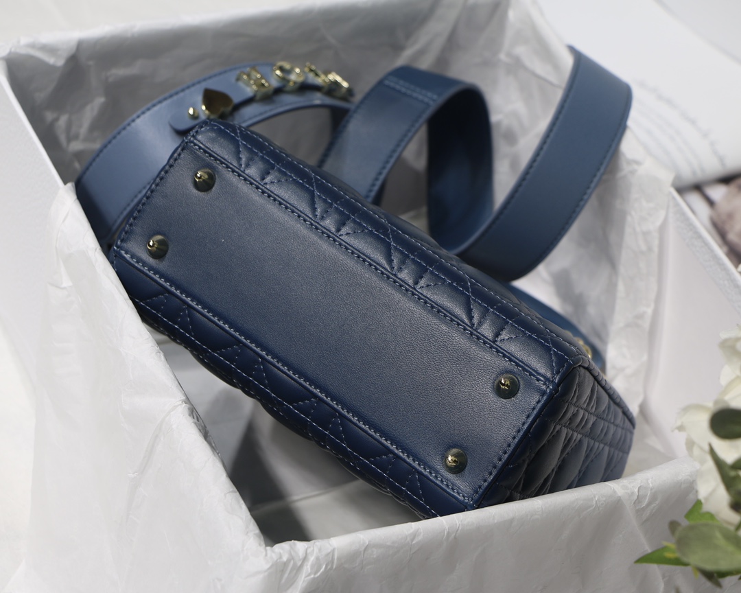 My ABCDior Bag in Gradient Blue - Image 10