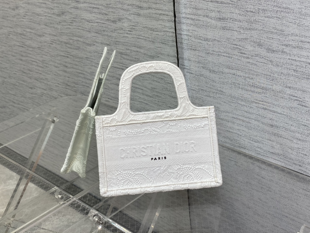Dior Mini Tote Bag in White - Image 4