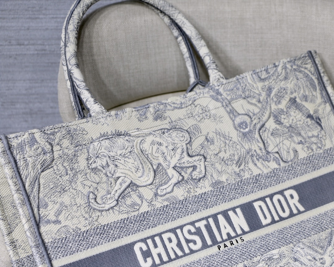 Dior Large Book Tote Bag in Grey Tiger Embroidery - Image 6