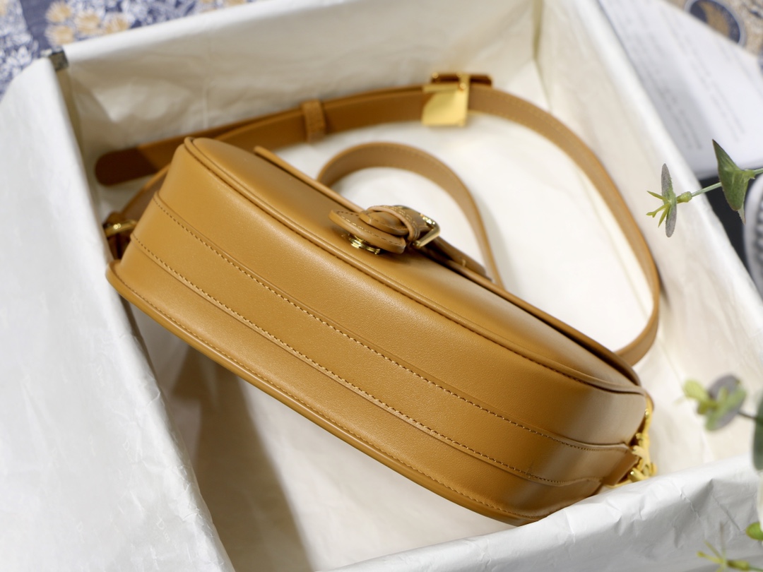 Dior Medium Bobby Bag in Caramel Leather - Image 9