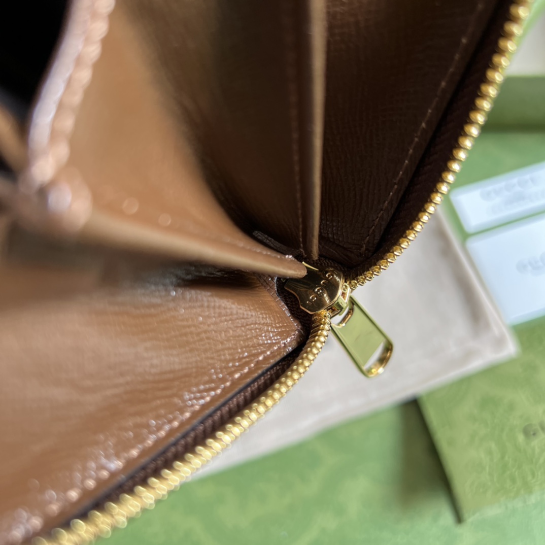 Gucci Slim Wallet - Image 10