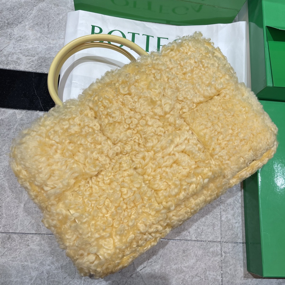 Bottega Veneta Arco Tote Bag - Image 3