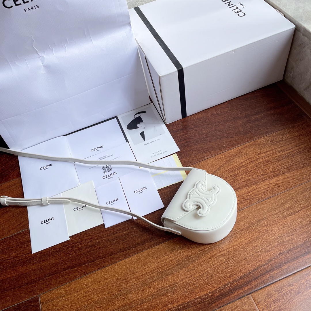 Celine Arc de Triomphe Mini Saddle Bag in White - Image 10