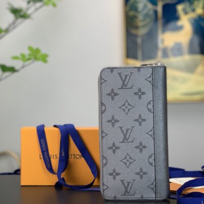 Louis Vuitton Zippy Vertical Wallet