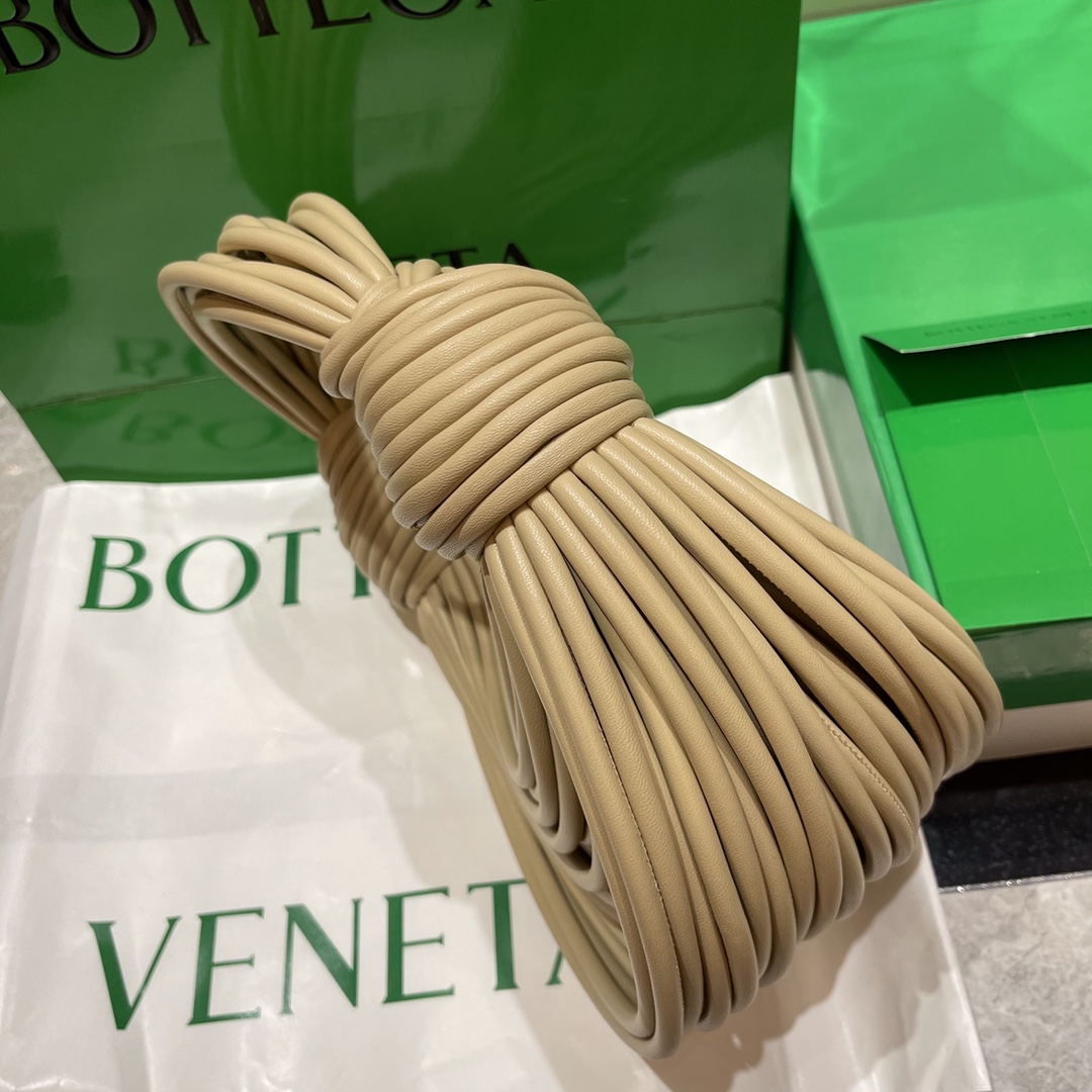 Bottega Veneta Bag - Image 10