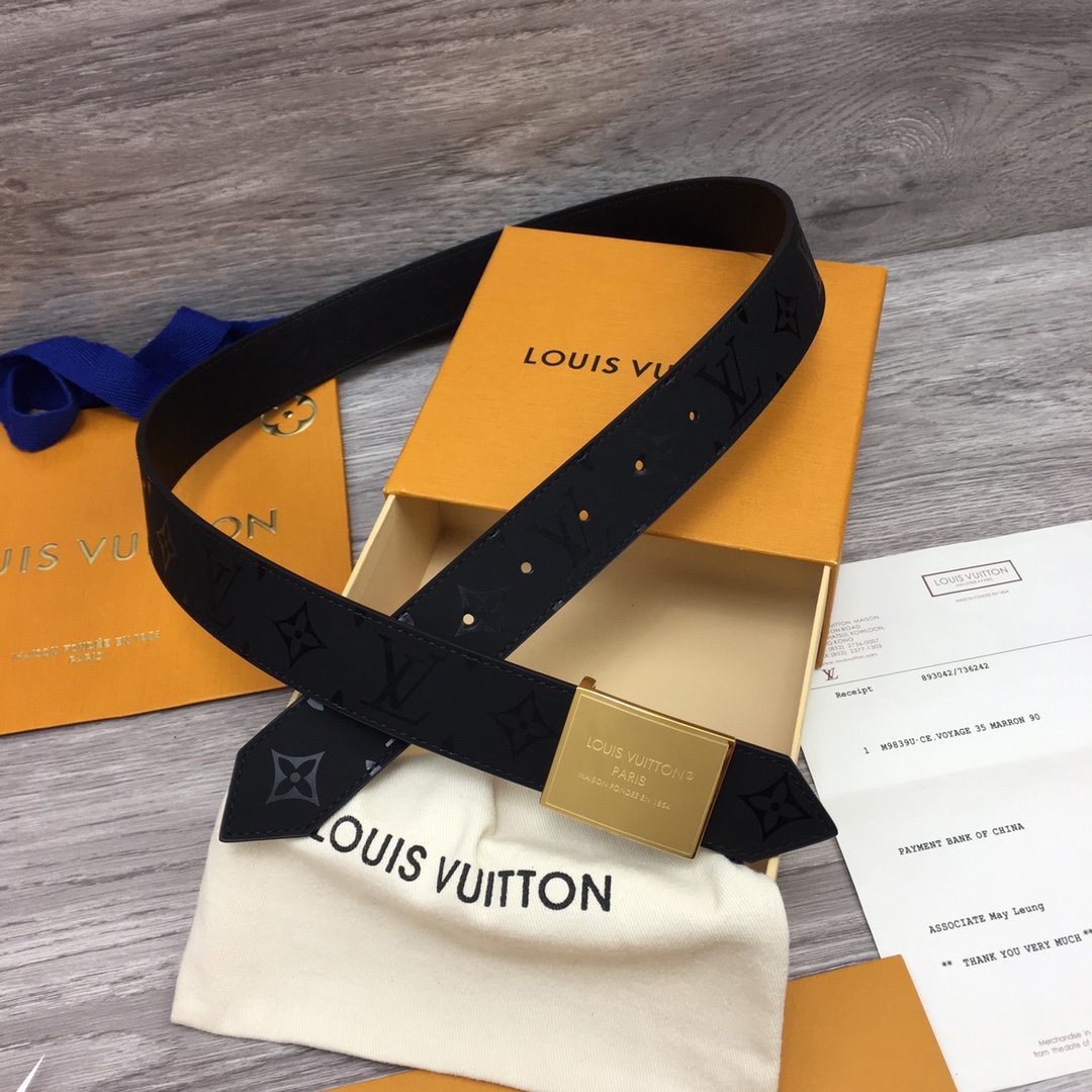 db9bf2_4bef83d09f624303969057728a63d1d2mv2.jpg Louis Vuitton Square Buckle 35mm Reversible Belt - Image 1