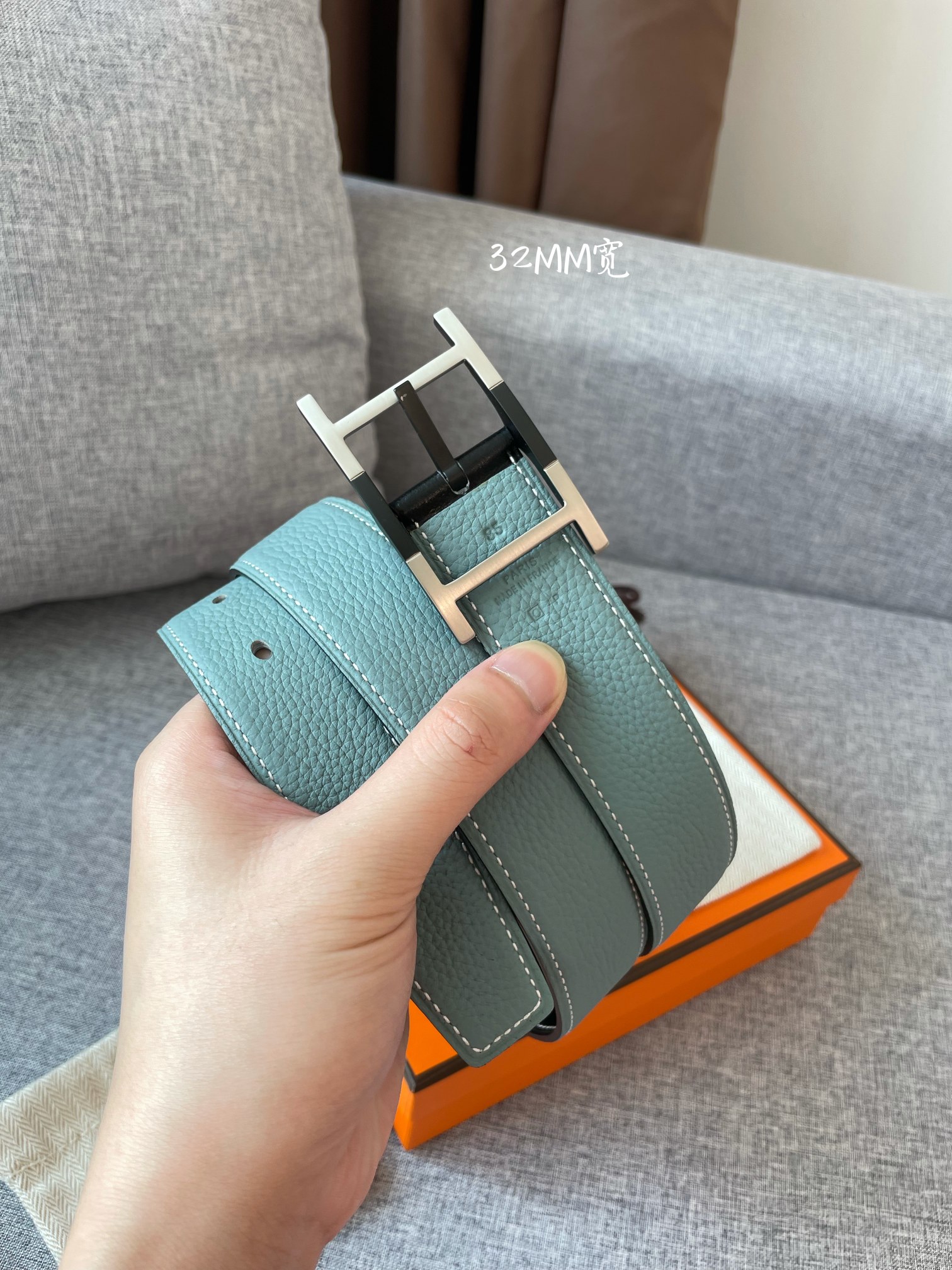 db9bf2_4dbb39570e764b04bb438434fe3cbab0mv2.jpg Hermes Shoes - Image 1