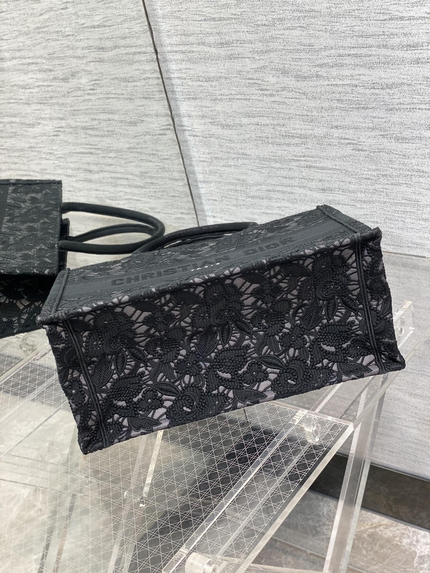 Dior Small Tote Bag in Black - Image 9