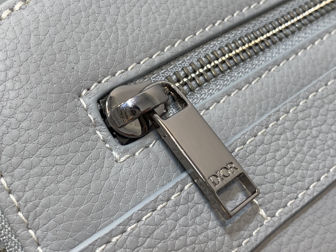 Dior Safari Messenger Bag - Image 6