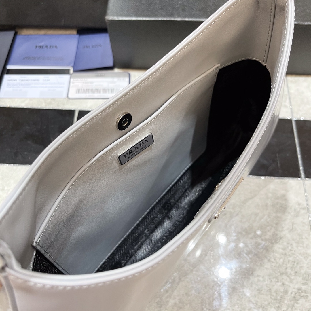 Prada Bags - Image 10