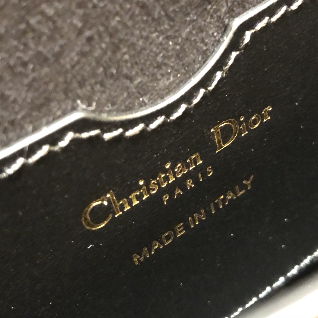 Dior Small Bobby Bag in Black - Image 10