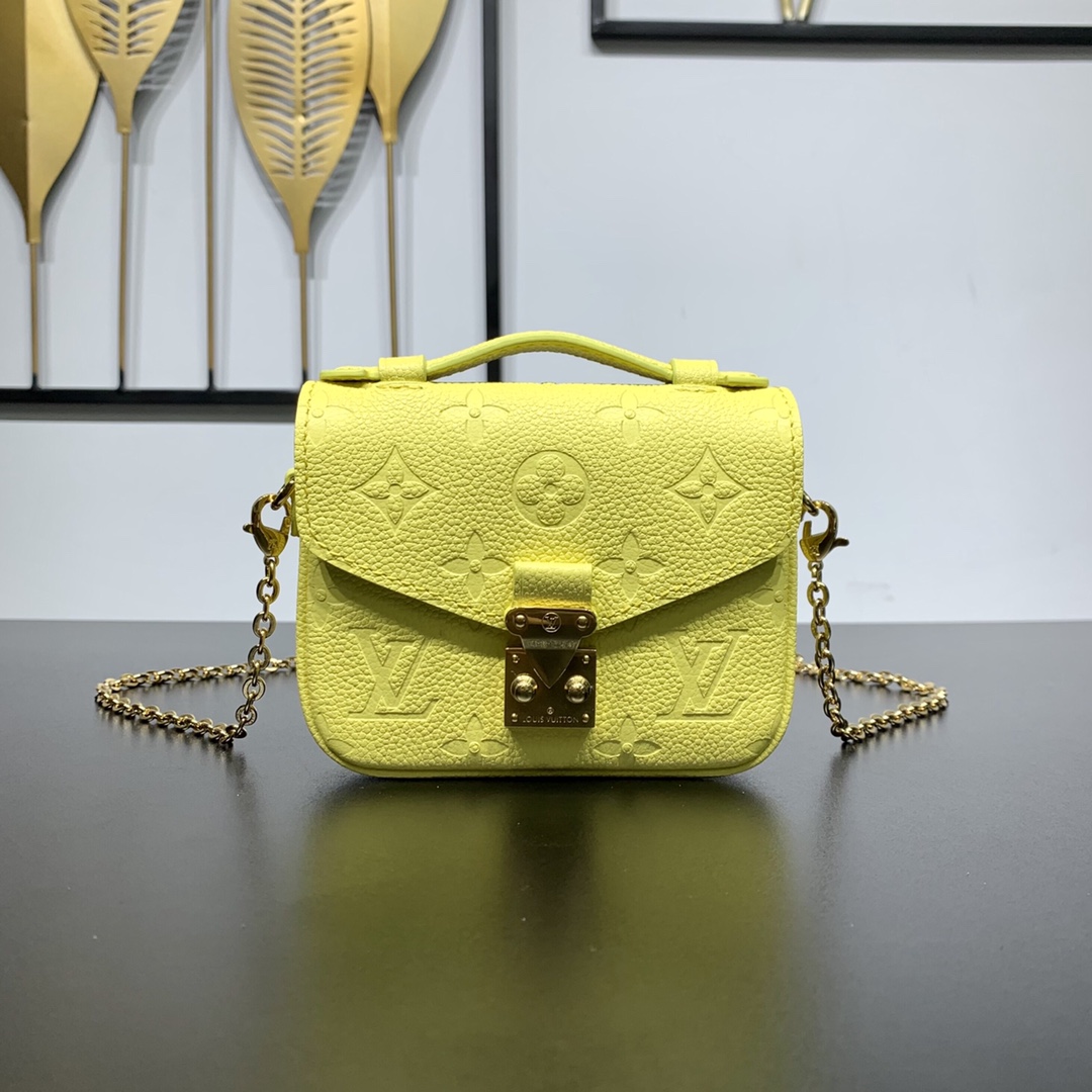 db9bf2_50f5d43d272c41b1a782a69eb2a1e0b6mv2.jpg Louis Vuitton Bag - Image 1