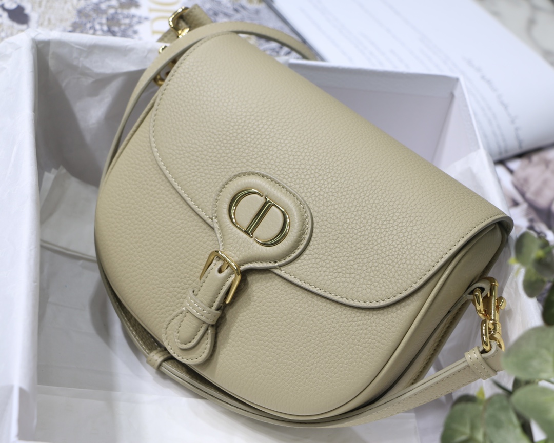 Dior Medium Bobby Bag in Apricot Calfskin - Image 5