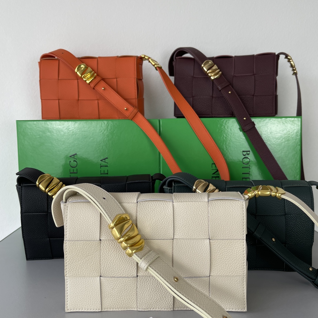 Bottega Veneta Bag - Image 10