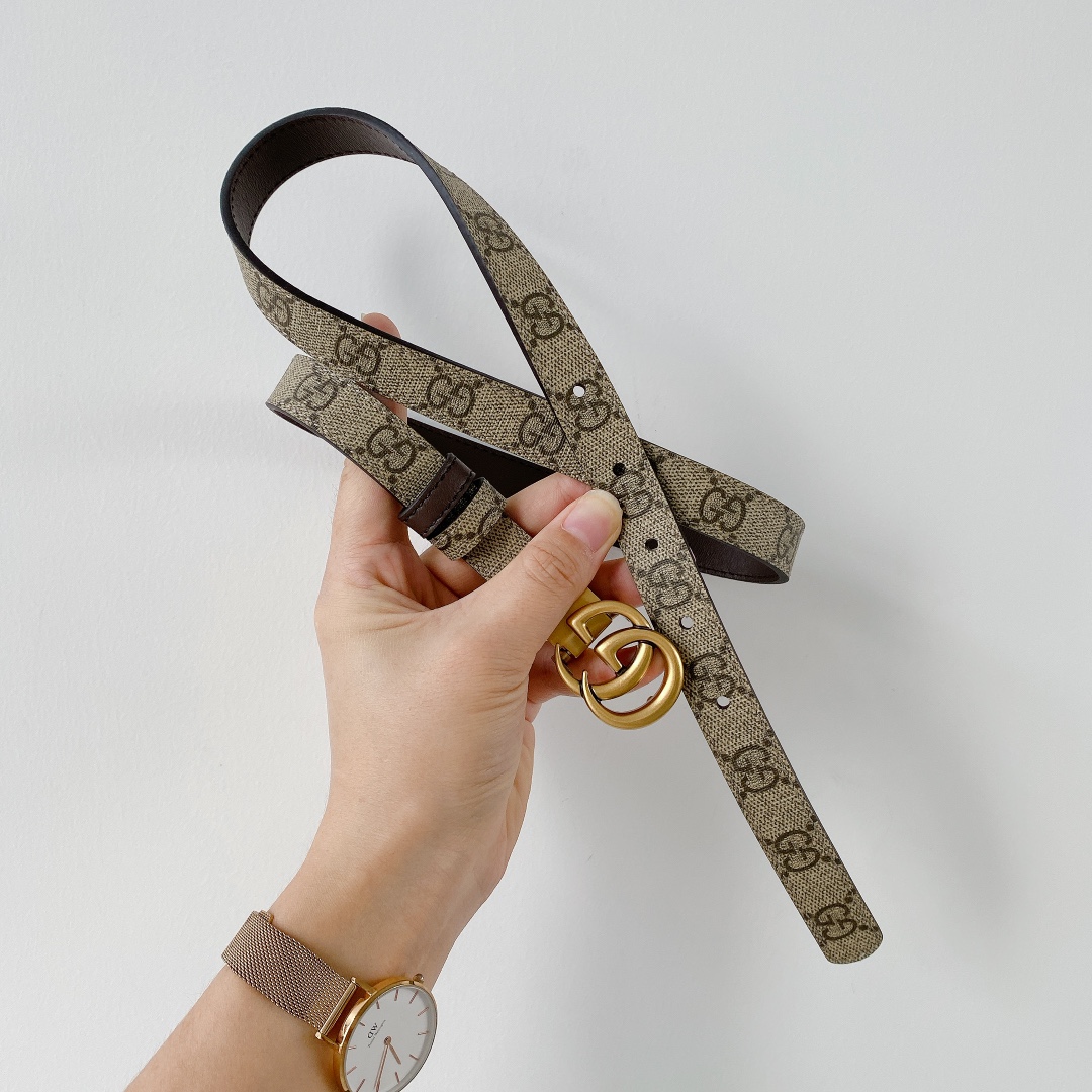 db9bf2_52ce258642194d7ca8e185e348412f2bmv2.jpg Gucci Leather Belt - Image 1