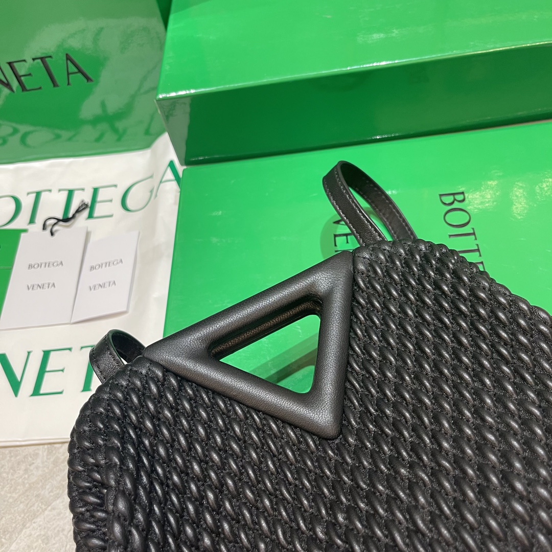 Bottega Veneta Bag - Image 8