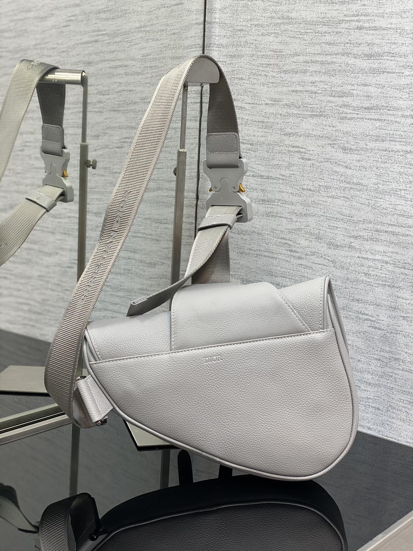Dior Classic Saddle Bag in Gray - Image 3