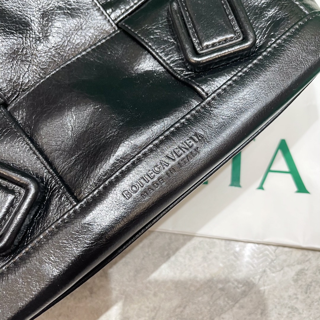 Bottega Veneta Bag - Image 5