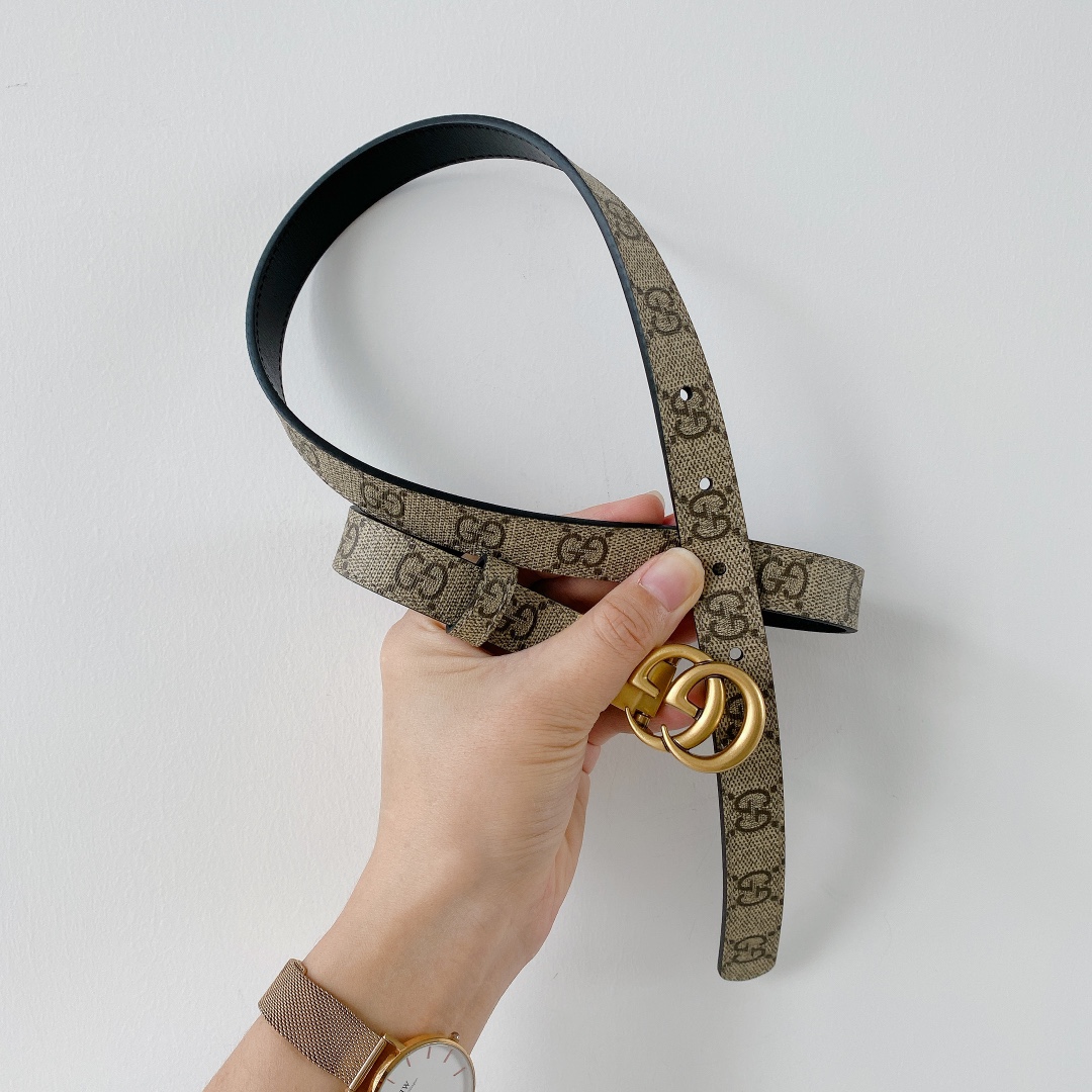 db9bf2_57ba96416db047168b9f00b67937ec0fmv2.jpg Gucci Leather Belt - Image 1