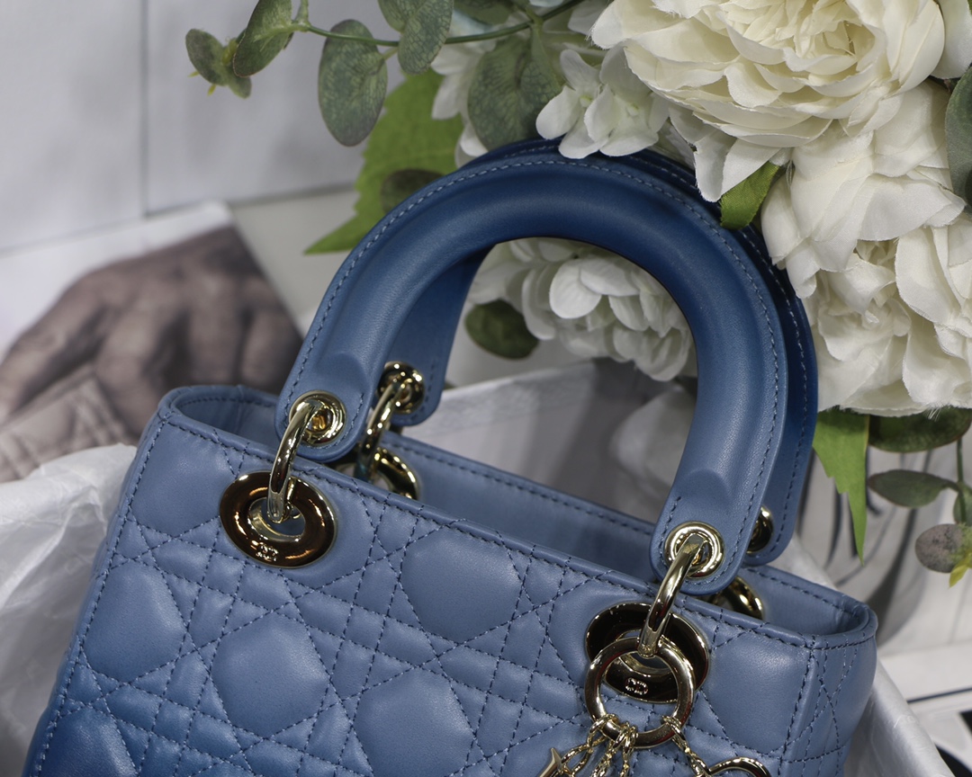 My ABCDior Bag in Gradient Blue - Image 4