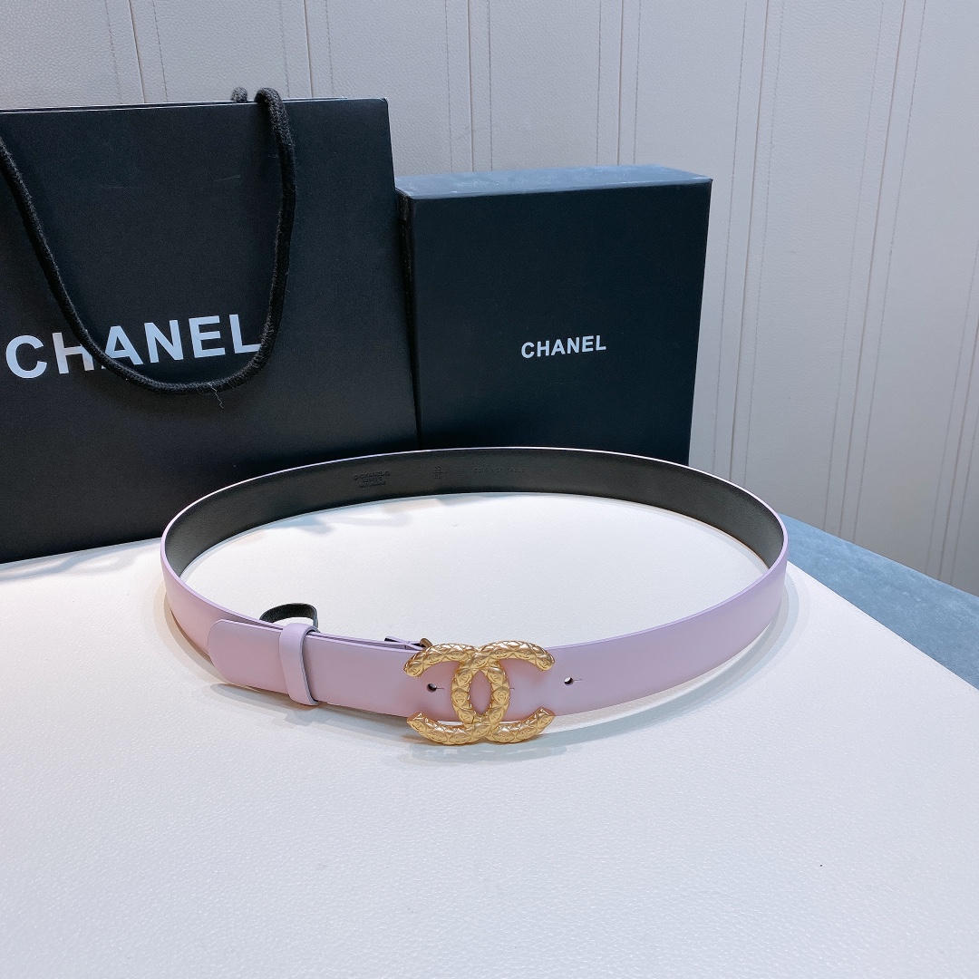 db9bf2_5a1eca0f5e78487492fdecbc6d7d9aa6mv2.jpg Chanel Leather Belt - Image 1