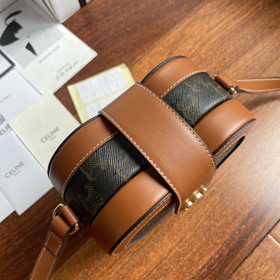 Celine Heart-shaped Cosmetic Box - Image 7