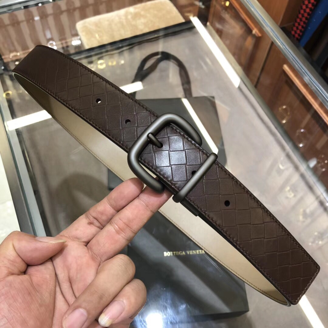 db9bf2_5c6109ef97e447439898ad3e6891cf07mv2.jpg Bottega Veneta Leather Belt - Image 1