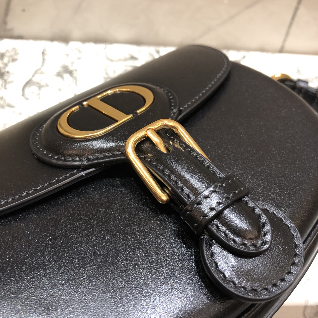 Dior Small Bobby Bag in Black - Image 8