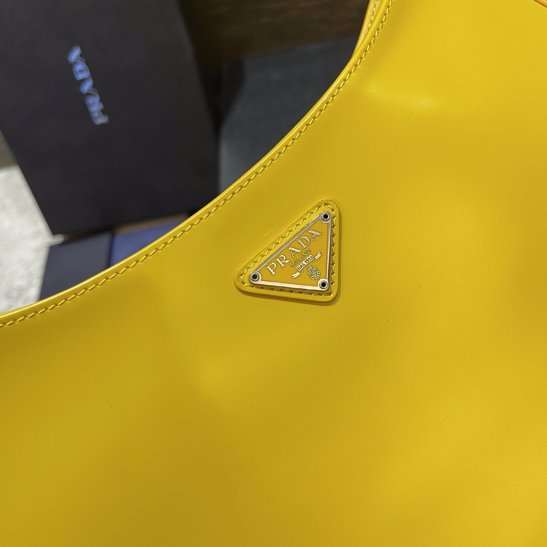 Prada Bags - Image 8