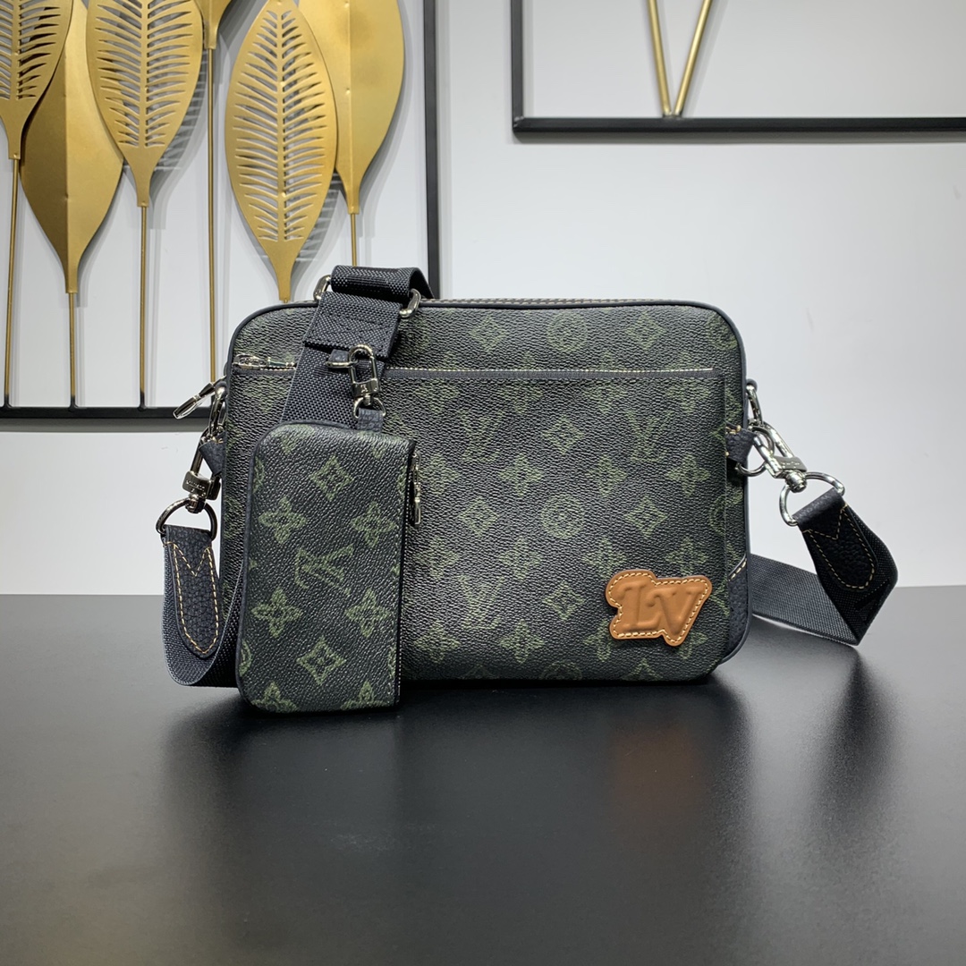 db9bf2_6111f7977753476191d2efac52c3a5e7mv2.jpg Louis Vuitton Bag - Image 1