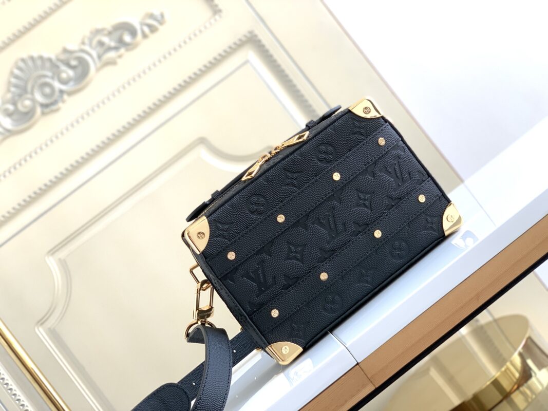 Louis Vuitton Handle Trunk Handbag